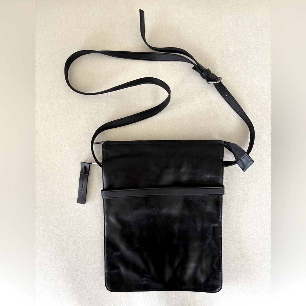 Sarah Pacini black leather messenger bag handbag crossbody